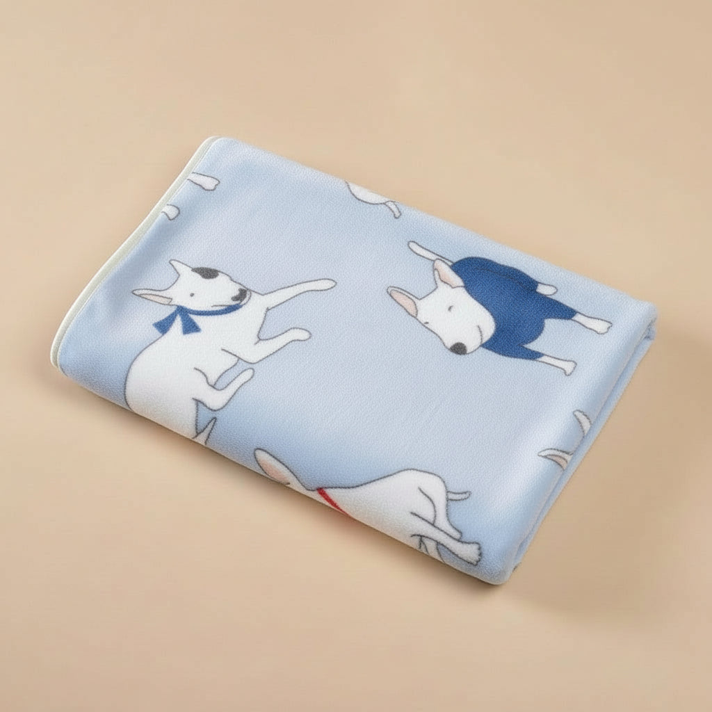 Soft Fleece Pet Blanket – Lightweight, Non-Slip & Washable