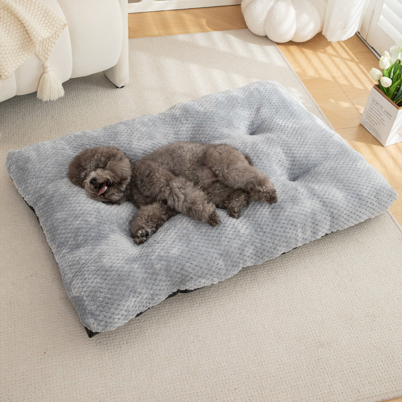 Winter Plush Pet Mat — Soft Warm Bed for Dogs & Cats